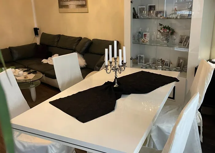 شقة Ferienwohnung كولونيا